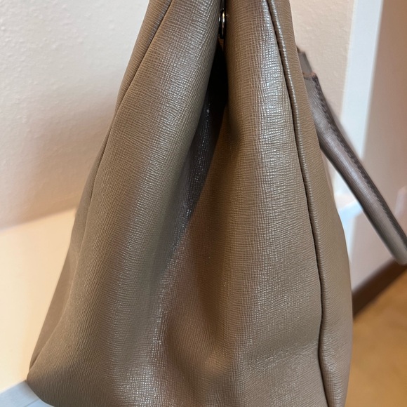 Furla Taupe Leather Twist lock Shoulder bag - Picture 3 of 7